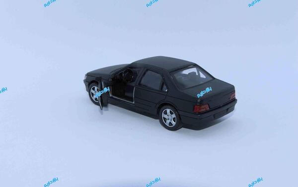 عکس پژو 405 خاکستری متالیک