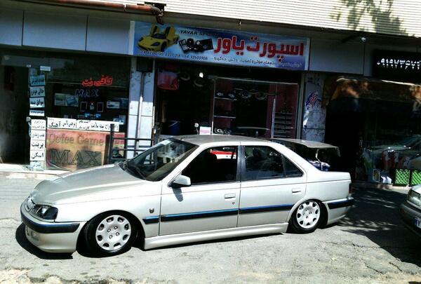 عکس پژو پارس خوابیده