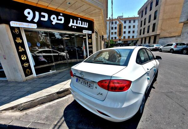 عکس ماشین جک سفید