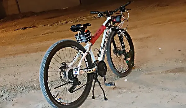 عکس جک دوپایه دوچرخه
