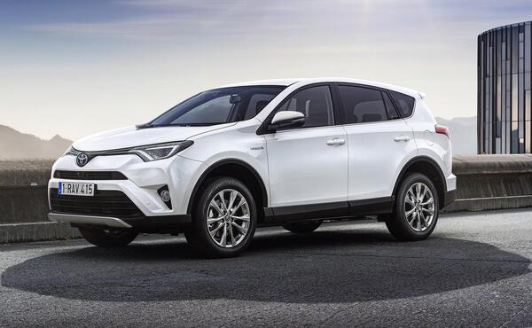 عکس تویوتا rav4