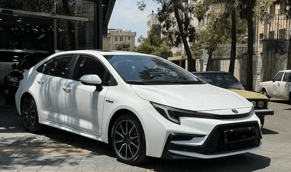 عکس خودرو تویوتا لوین