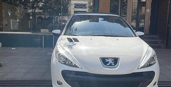 عکس پژو 207 صندوقدار