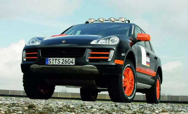 عکس های ماشین پورشه شاسی بلند