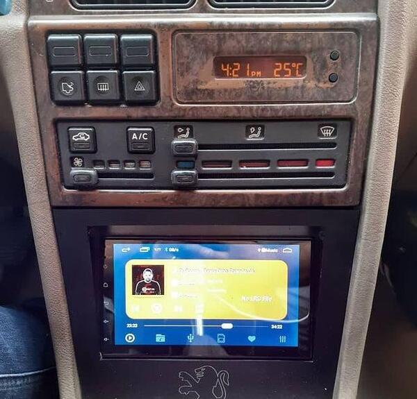 عکس ضبط پژو ۴۰۵