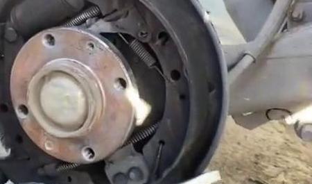 عکس چرخ عقب پژو 405