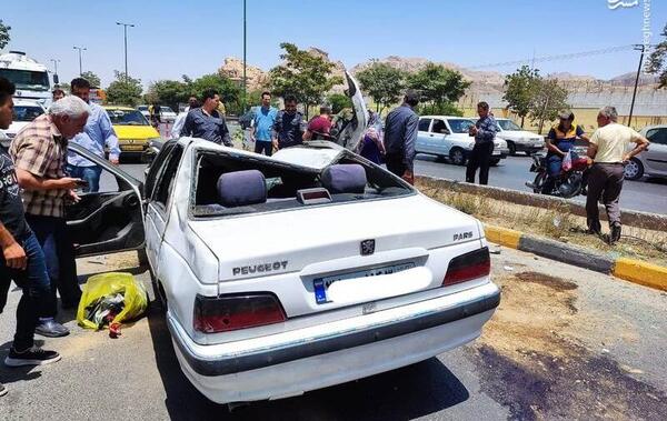 عکس ماشین پژو چپ کرده
