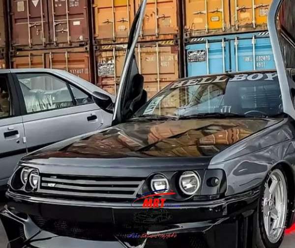عکس پژو 405 اسپرت نقره ای