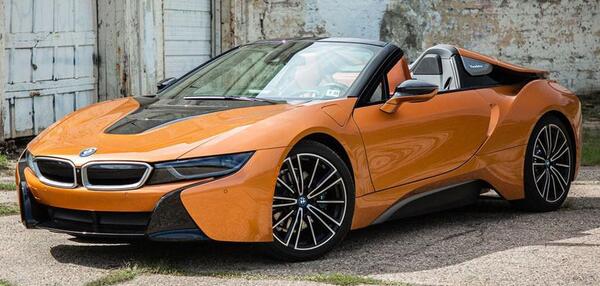 عکس ماشین بی ام و i8