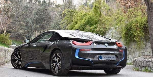 عکس های ماشین بی ام و i8
