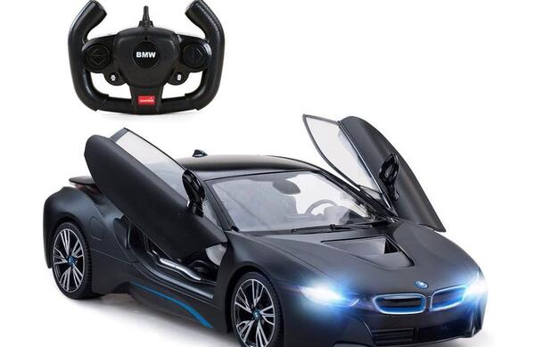 عکس های ماشین بی ام و i8