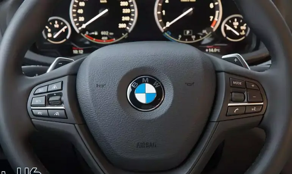 عکس داخل بی ام و x4