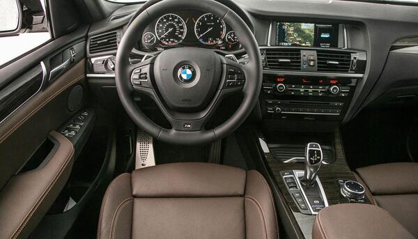 عکس داخل بی ام و x4
