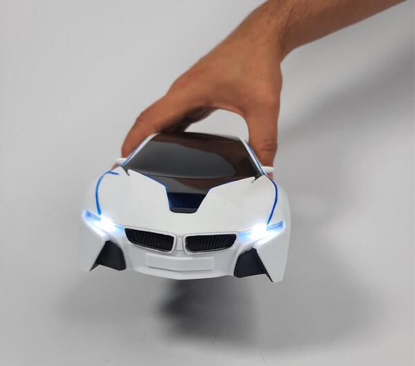 عکس و قیمت ماشین بی ام و i8