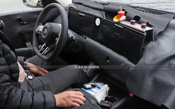 عکس داخل ماشین بی ام و سری ۷