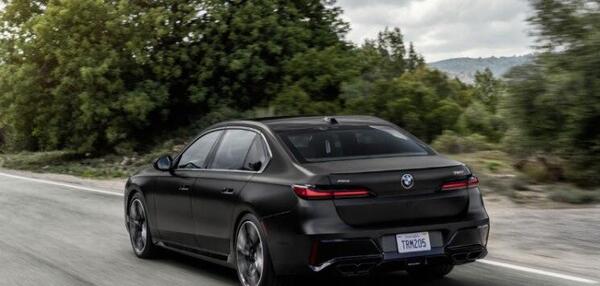 عکس ماشین بی ام و سری 7