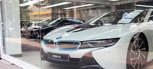 عکس ماشین بی ام دبلیو i8