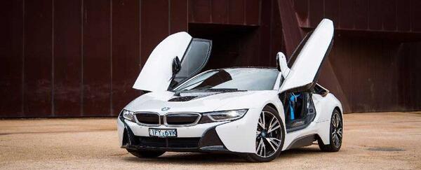 عکس ماشین بی ام دبلیو i8