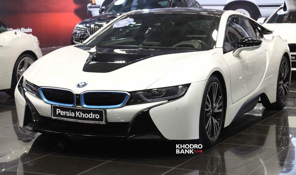 عکس بی ام دبلیو i8