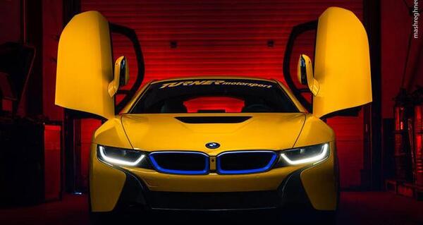 عکس بی ام دبلیو i8