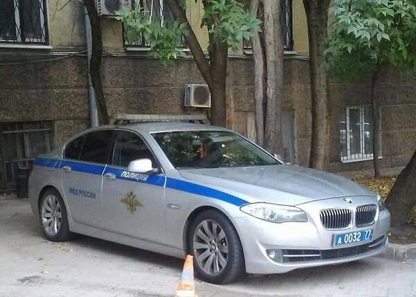 عکس ماشین پلیس بی ام و