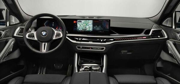 عکس داخل ماشین بی ام و x6