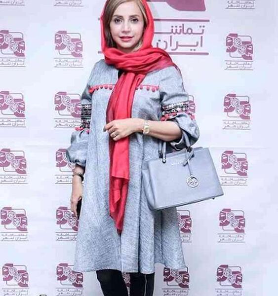 عکس ممد قلی لباس قرمز