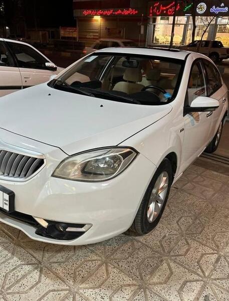 عکس برلیانس ۳۳۰ اتومات