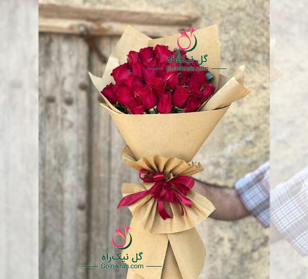 مدل عکس با یک شاخه گل