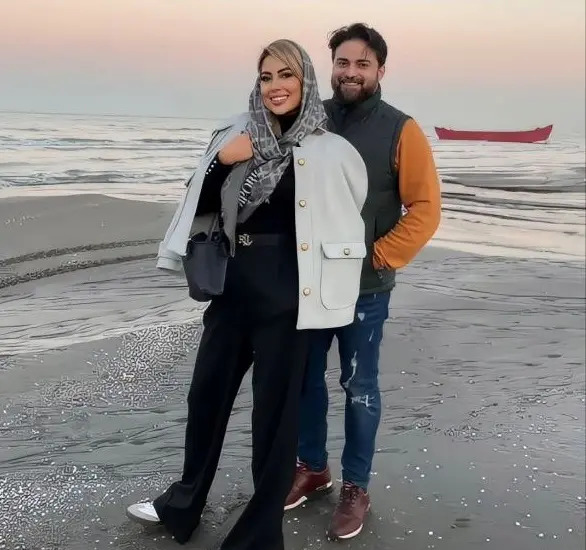 عکس بابک جهانبخش با همسر و فرزندش