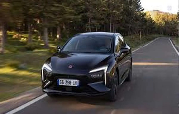 عکس خودروی برقی لونا ایران خودرو