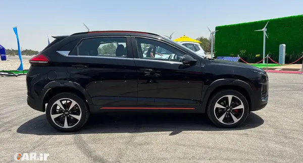 عکس ام وی ام x33 کراس