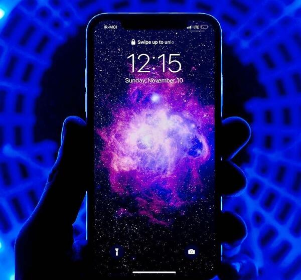 عکس پس زمینه ی گوشی اپل