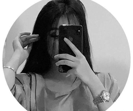 فیک عکس دختر با گوشی اپل برای پروفایل