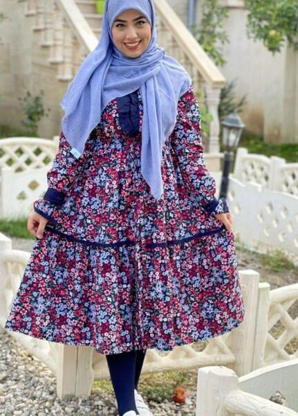 عکس دخترونه با گوشی جلو آینه با حجاب