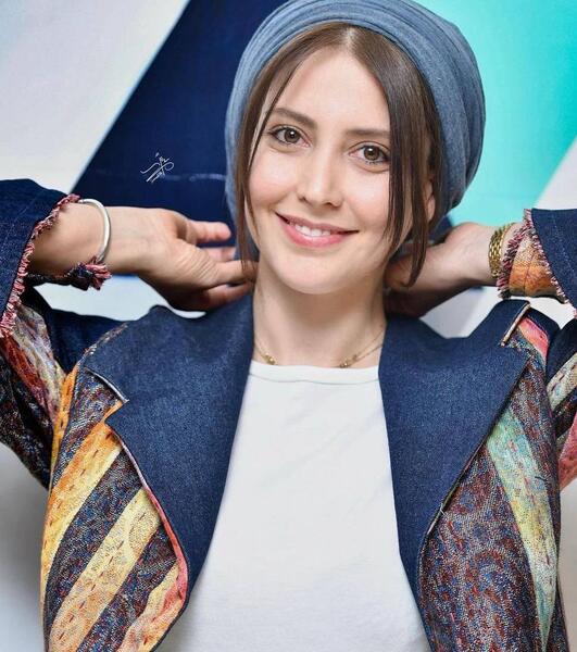 عکس شبنم قربانی در لحظه گرگ و میش