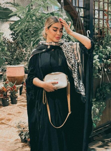 عکس نادیا صالحی با حامیم