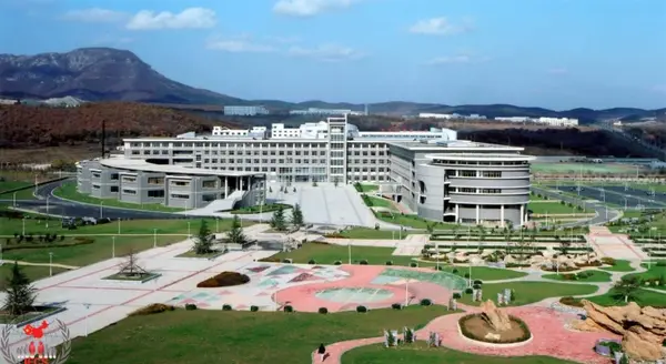 عکس دانشگاه دالیان