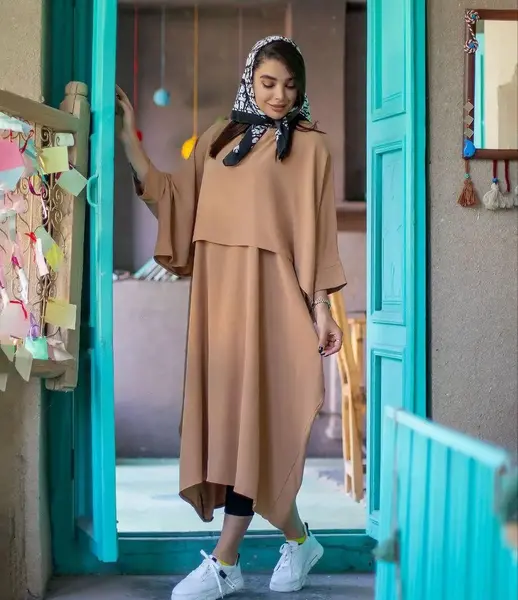 عکس مدل مانتو دو تیکه با پارچه ابروبادی