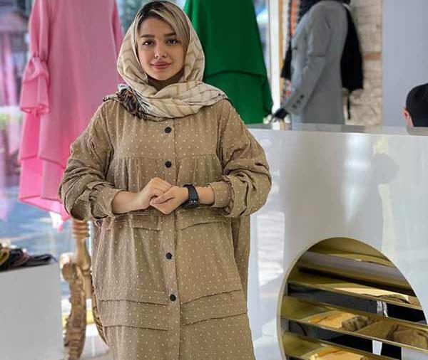 عکس مدل مانتو با پارچه ابروبادی چروک