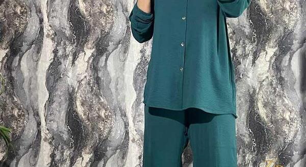 عکس مدل مانتو کوتاه ابروبادی با شلوار گشاد