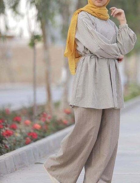عکس مدل مانتو کوتاه ابروبادی با شلوار گشاد