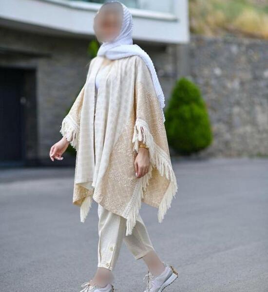 عکس مدل مانتو پانچ با پارچه ابروبادی