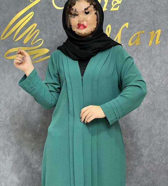 عکس مدل مانتو با پارچه ابروبادی پوم دار