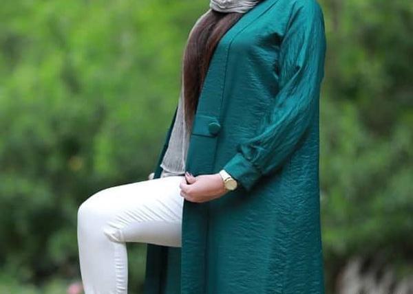 عکس مدل مانتو با پارچه ابروبادی بنفش