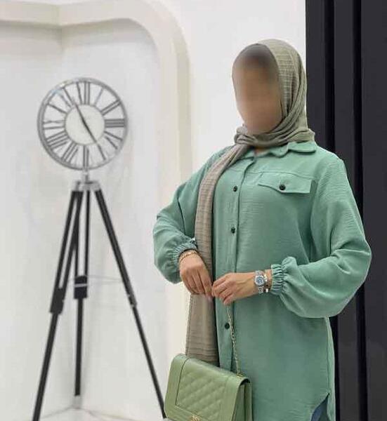 عکس مدل مانتو آستین کیمونو با پارچه ابروبادی