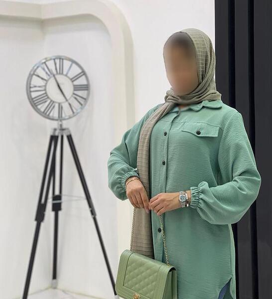 عکس مدل مانتو با پارچه ابروبادی آبی