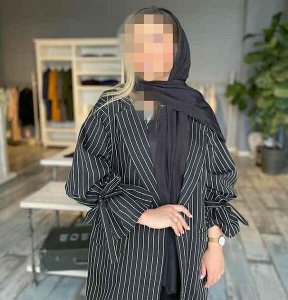 عکس مدل مانتو ابروبادی مشکی طرح دار