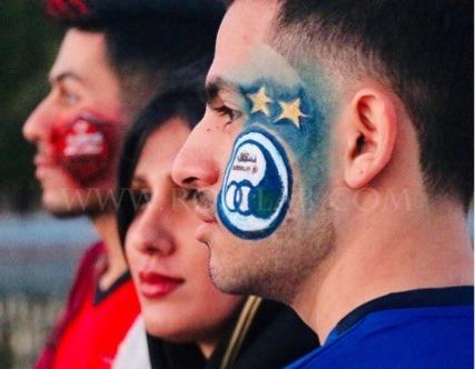 عکس نقاشی لوگوی استقلال و پرسپولیس