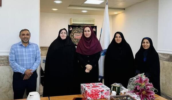عکس مدیر مدرسه سما